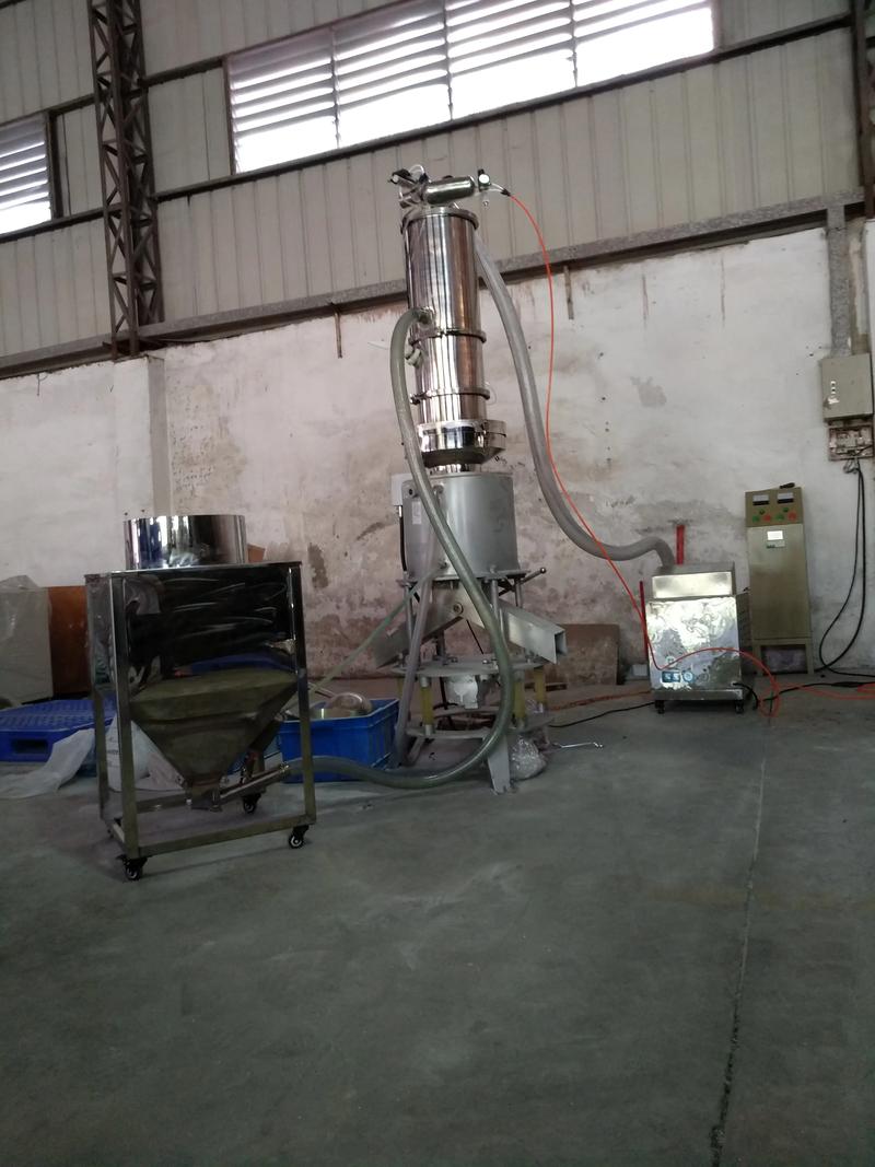 真空上料機(jī)源頭工廠直供 高效、可靠的生產(chǎn)解決方案